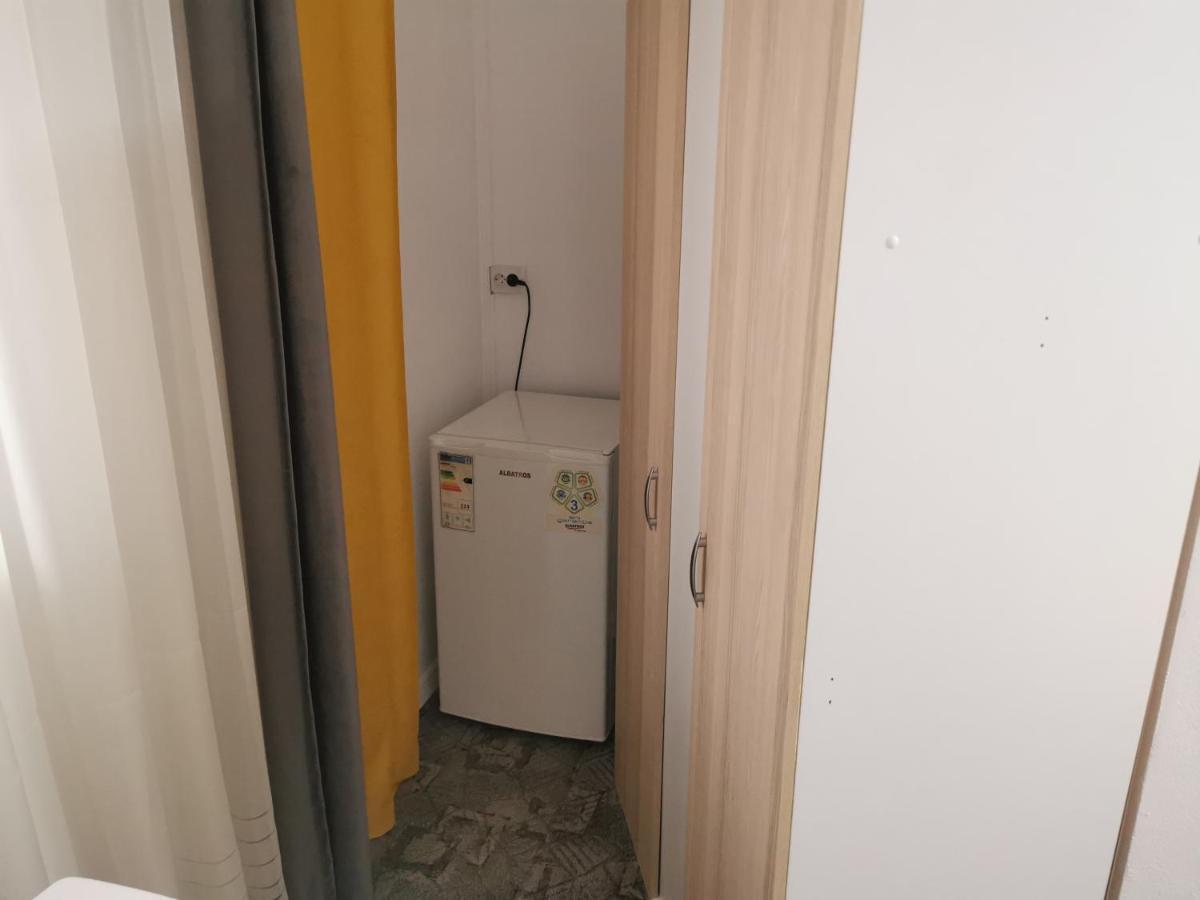 Casa Davison Apartment Târgu Jiu Екстериор снимка